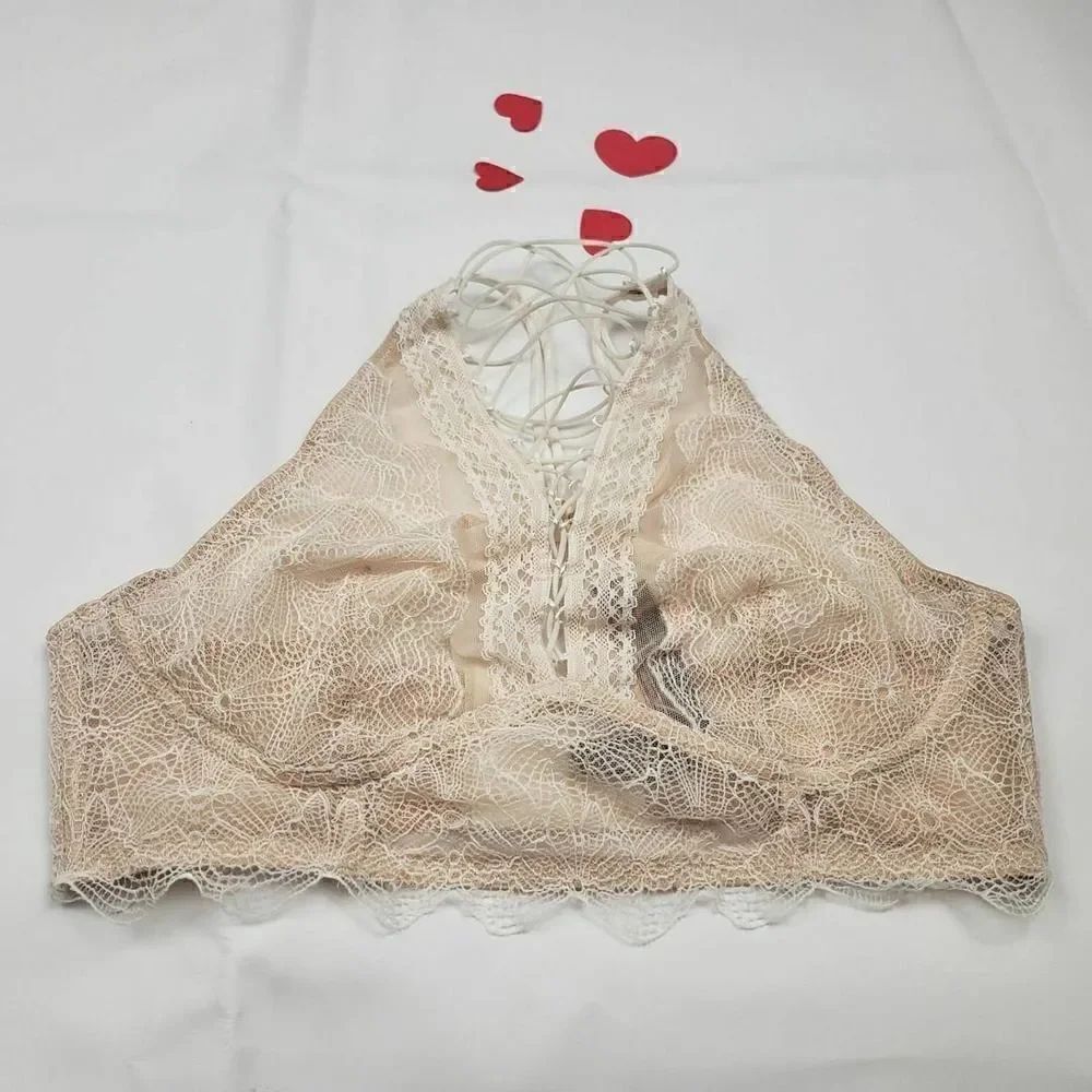 Victoria's Secret Very Sexy Ivory Lace Up Lace Bralette Bra Small NWT
